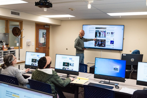 5 Best Digital Skills Training Providers in Exeter - Explore learning for everyday technology confidence