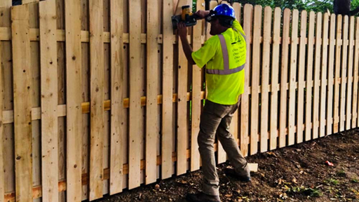 5 Best Fencing Contractors in Exeter - Sturdy boundaries for privacy and security