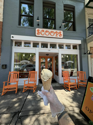 5 Best Ice Cream Parlours in Exeter - Cool scoops for every craving